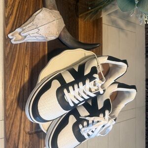 Mia Black and White Sneakers